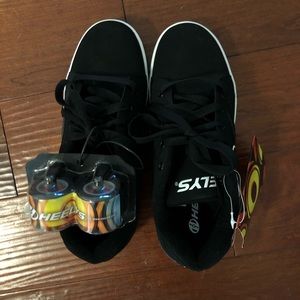 brand new heelys
